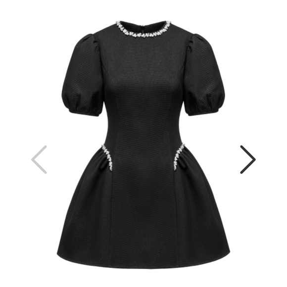 White Dress from Mori Jasmine Website. - Picture 3 of 12